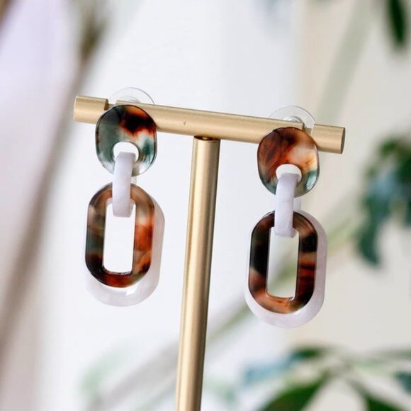 Lele Sadoughi Mini Slim Banded Oval Hoop Earrings - Picture 2 of 2